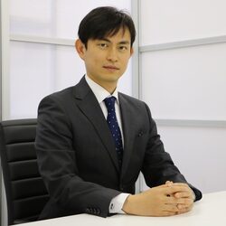 山崎 耕平