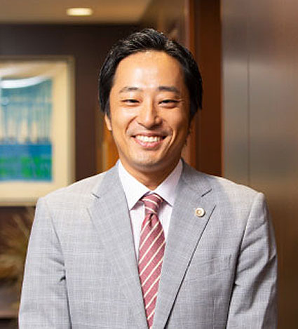 白井 裕造