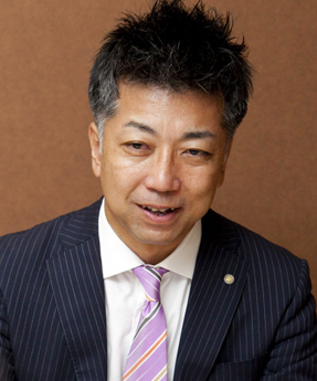 泊 泰史